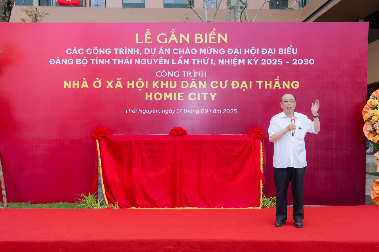 Chủ tịch Hội đồng quản trị Công ty Cổ phần TNG Land Nguyễn Văn Thời phát biểu tại buổi lễ