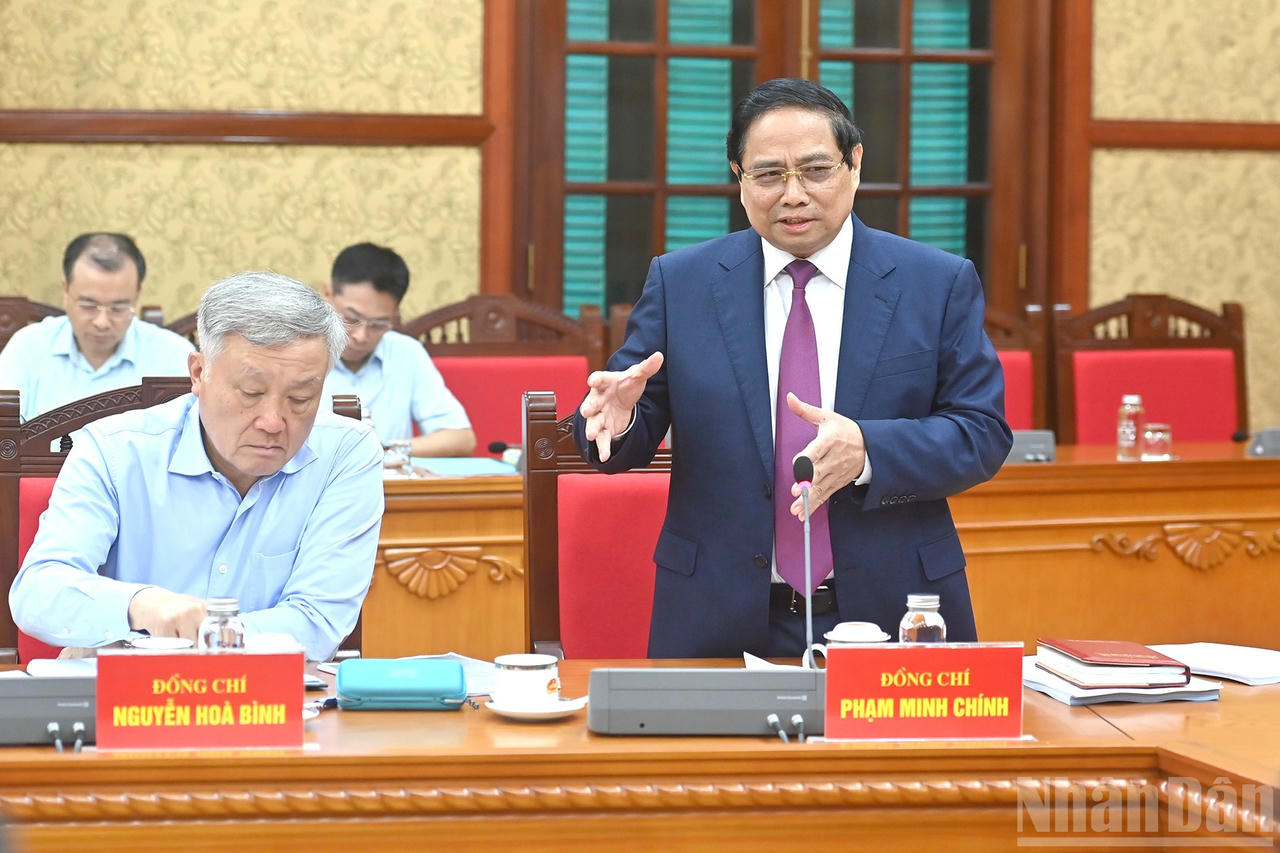 Thủ tướng Chính phủ Phạm Minh﻿ Chính﻿ phát biểu tại cuộc làm việc.Ảnh: nhandan.vn