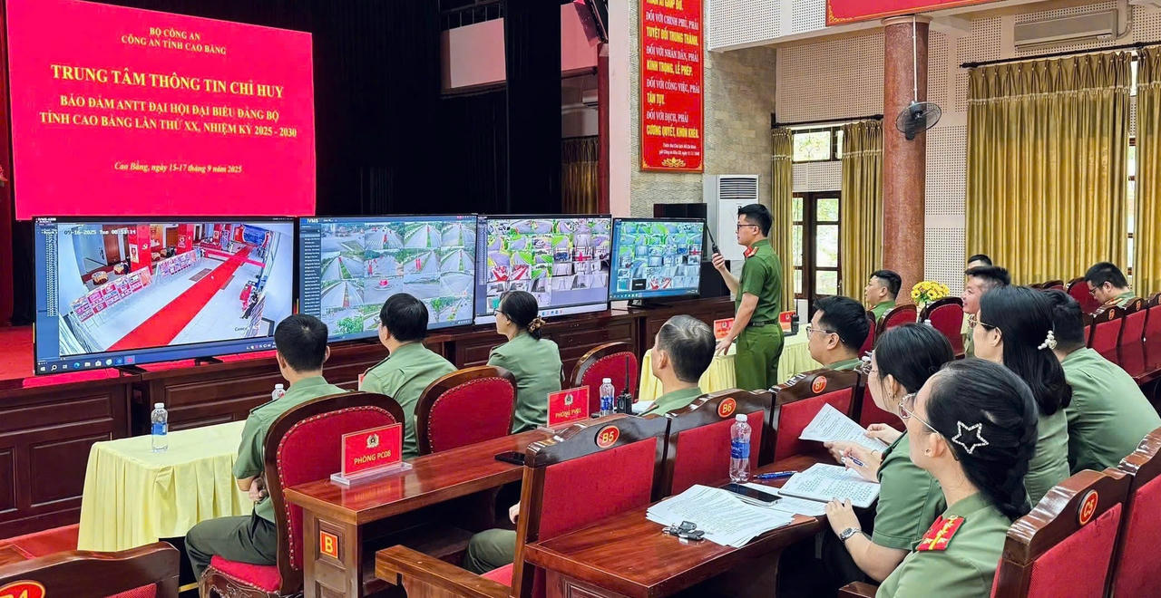 Trung tâm chỉ huy đã phối hợp nhịp nhàng với các tổ, chốt triển khai theo Phương án tổng thể. (Ảnh: Công an tỉnh Cao Bằng)