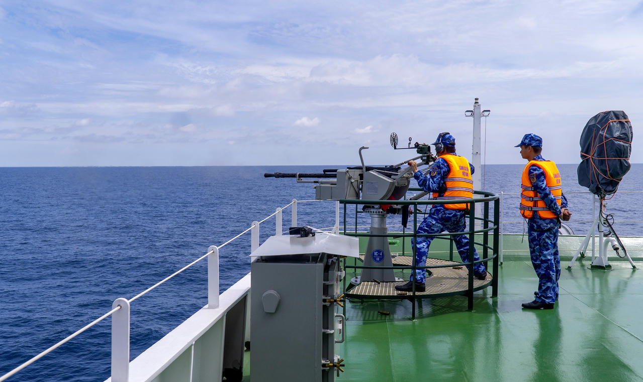 Thực hành bài bắn súng 14,5mm