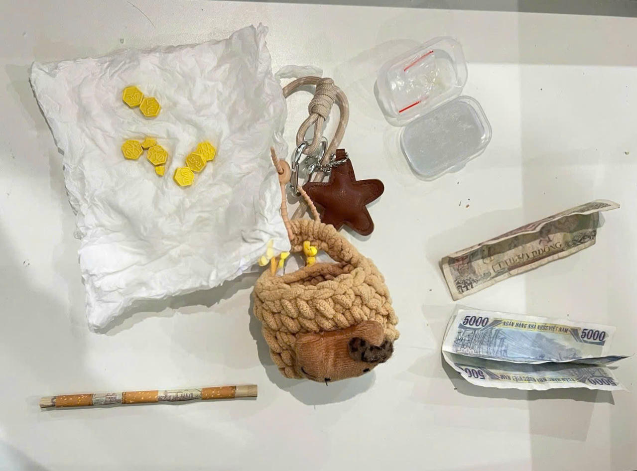 Phát hiện nhóm trẻ vị thành niên sử dụng ma túy