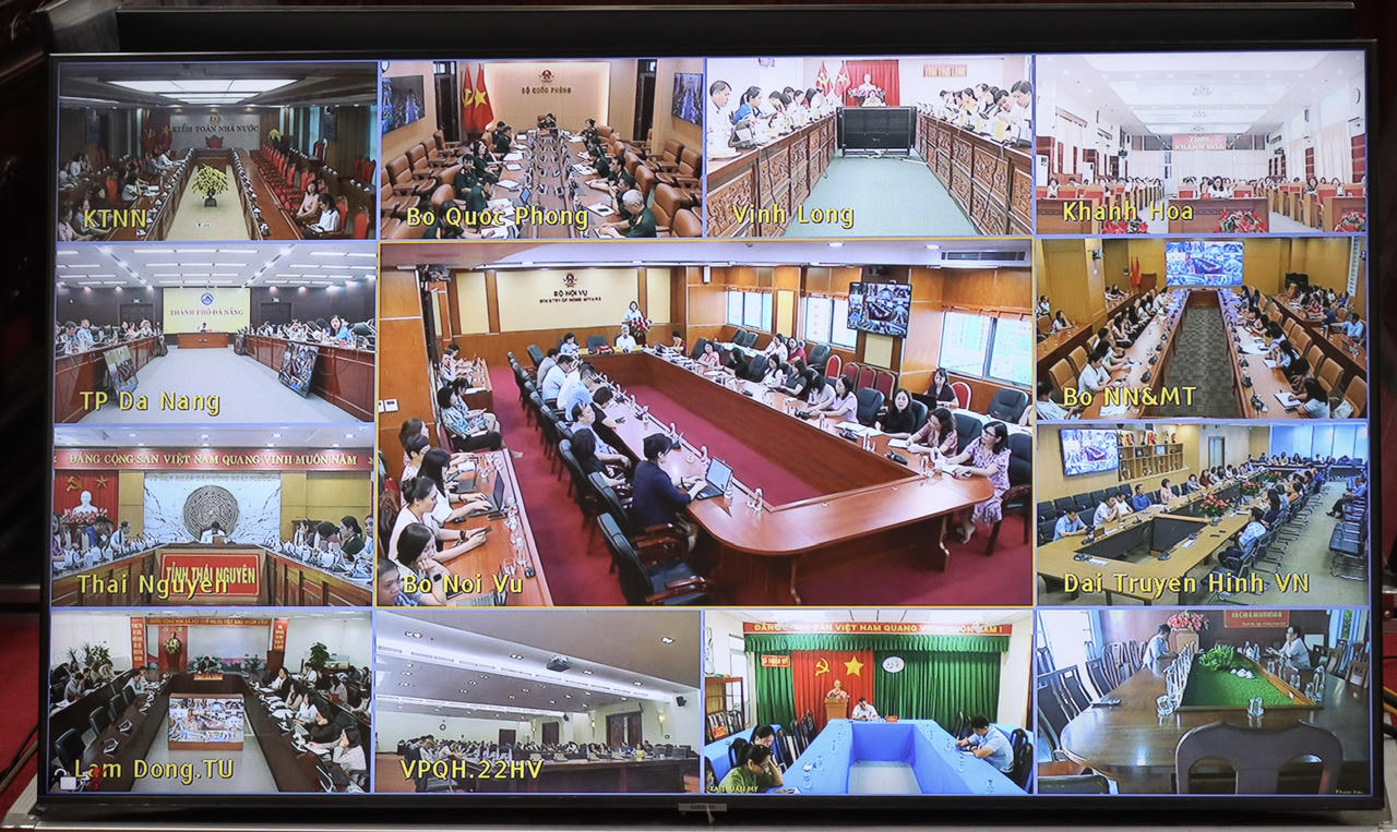 Hội nghị kết nối  trực tuyến với điểm cầu