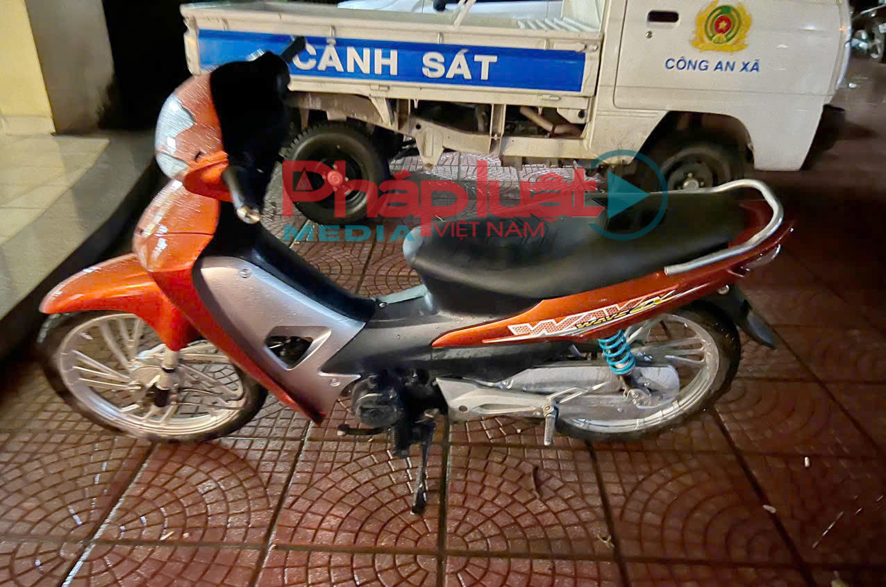 Hà Nội: Tìm chủ sở hữu xe máy liên quan vụ án ma túy tại xã Nam Phù