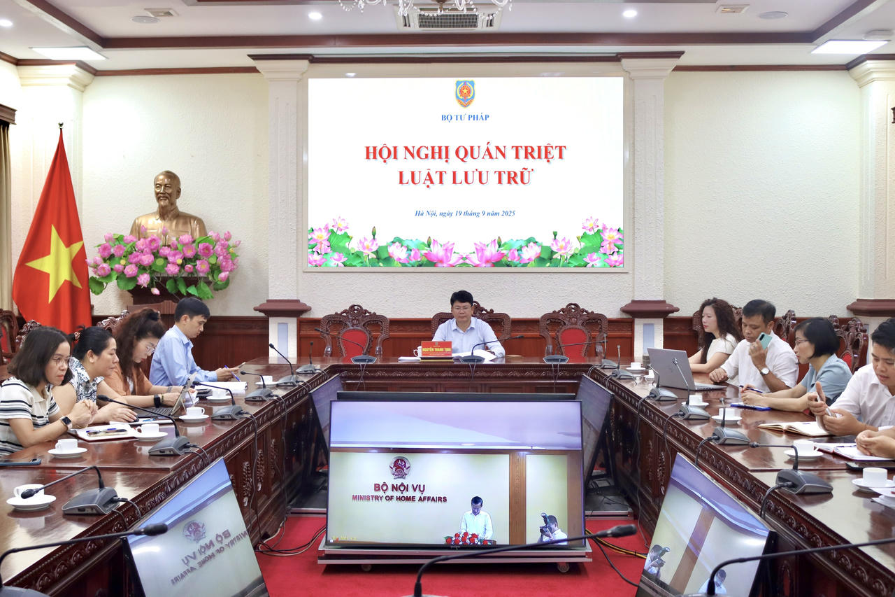 Hội nghị trực tuyến toàn quốc phổ biến Luật Lưu trữ năm 2024