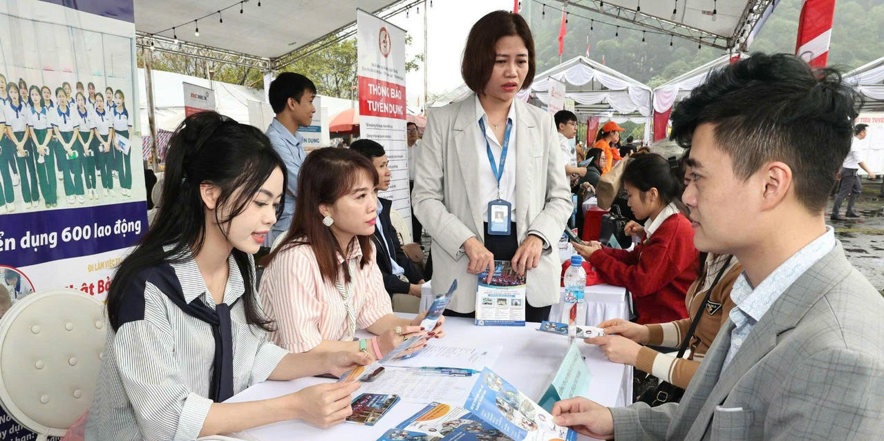 Ninh Bình đẩy mạnh kết nối cung cầu, phát triển thị trường lao động bền vững


