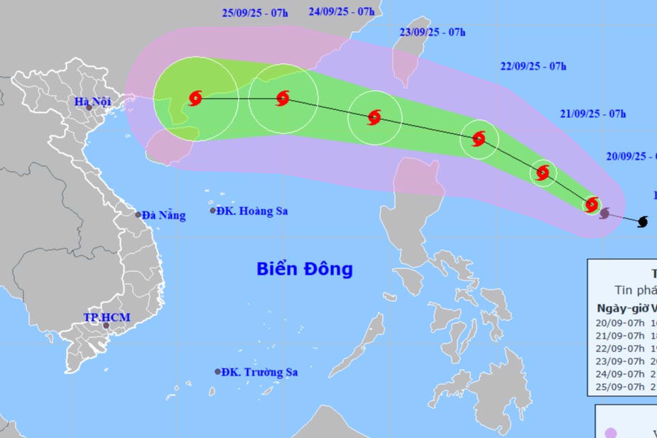 Bão Ragasa có thể giật trên cấp 17 khi vào Biển Đông