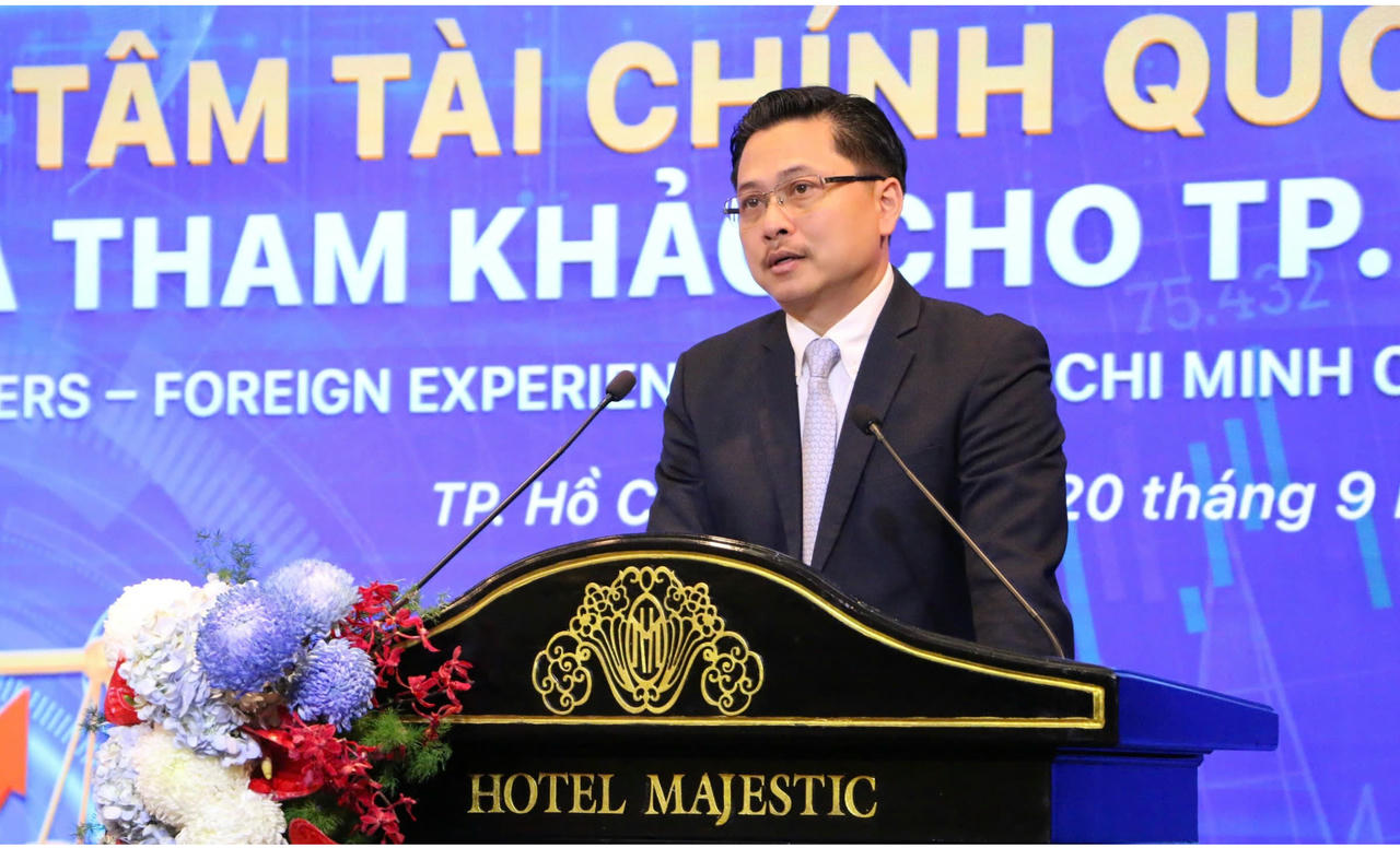 GS.TS Trần Việt Dũng - Phó Hiệu trưởng Trường Đại học Luật TP Hồ Chí Minh phát biểu kết luận Hội thảo.