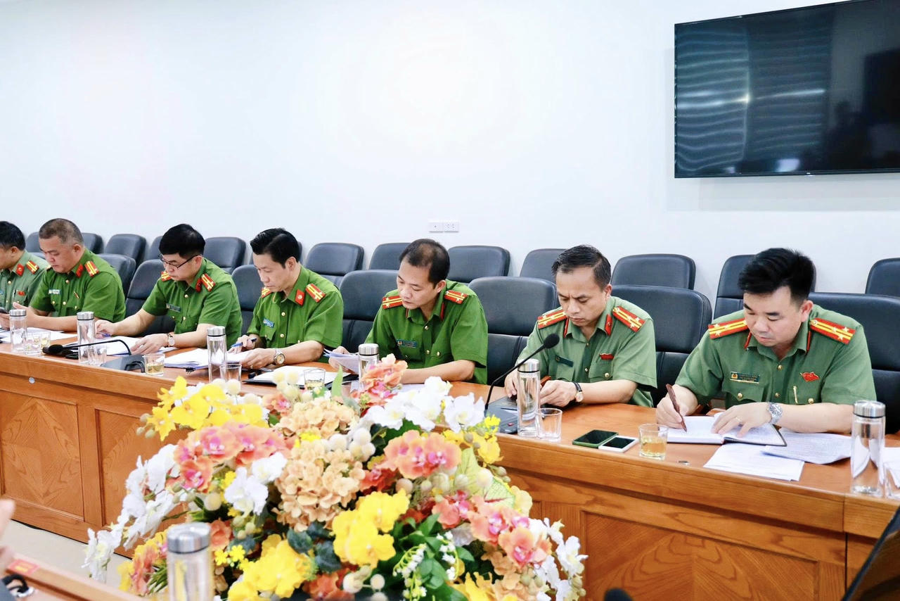 Hội nghị của Công an tỉnh Lạng Sơn lên kế hoạch bố trí lực lượng, phương tiện bảo đảm ANTT phục vụ Đại hội Đảng bộ tỉnh.