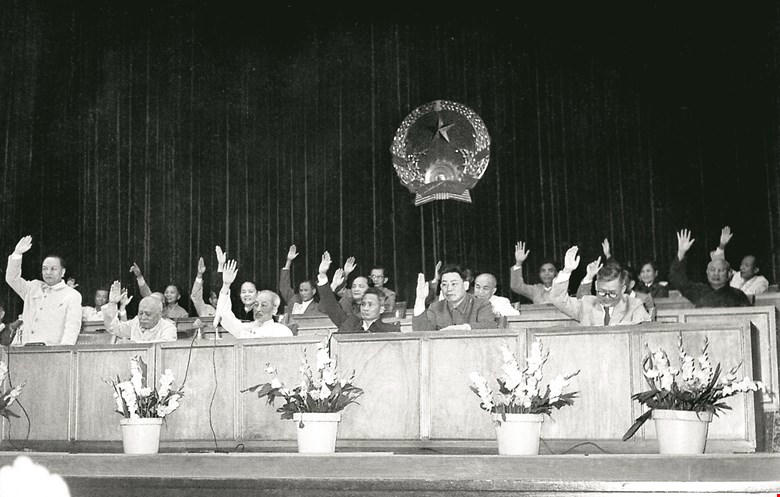 Trọng trách đại biểu dân cử và yêu cầu sáng suốt lựa chọn người có tâm - có tầm - có tài trong kỷ nguyên phát triển mới của đất nước -

