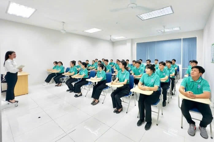 Từ 15/9, người lao động đi xuất khẩu phải về nước trước thời hạn, được hỗ trợ tối đa 30 triệu đồng