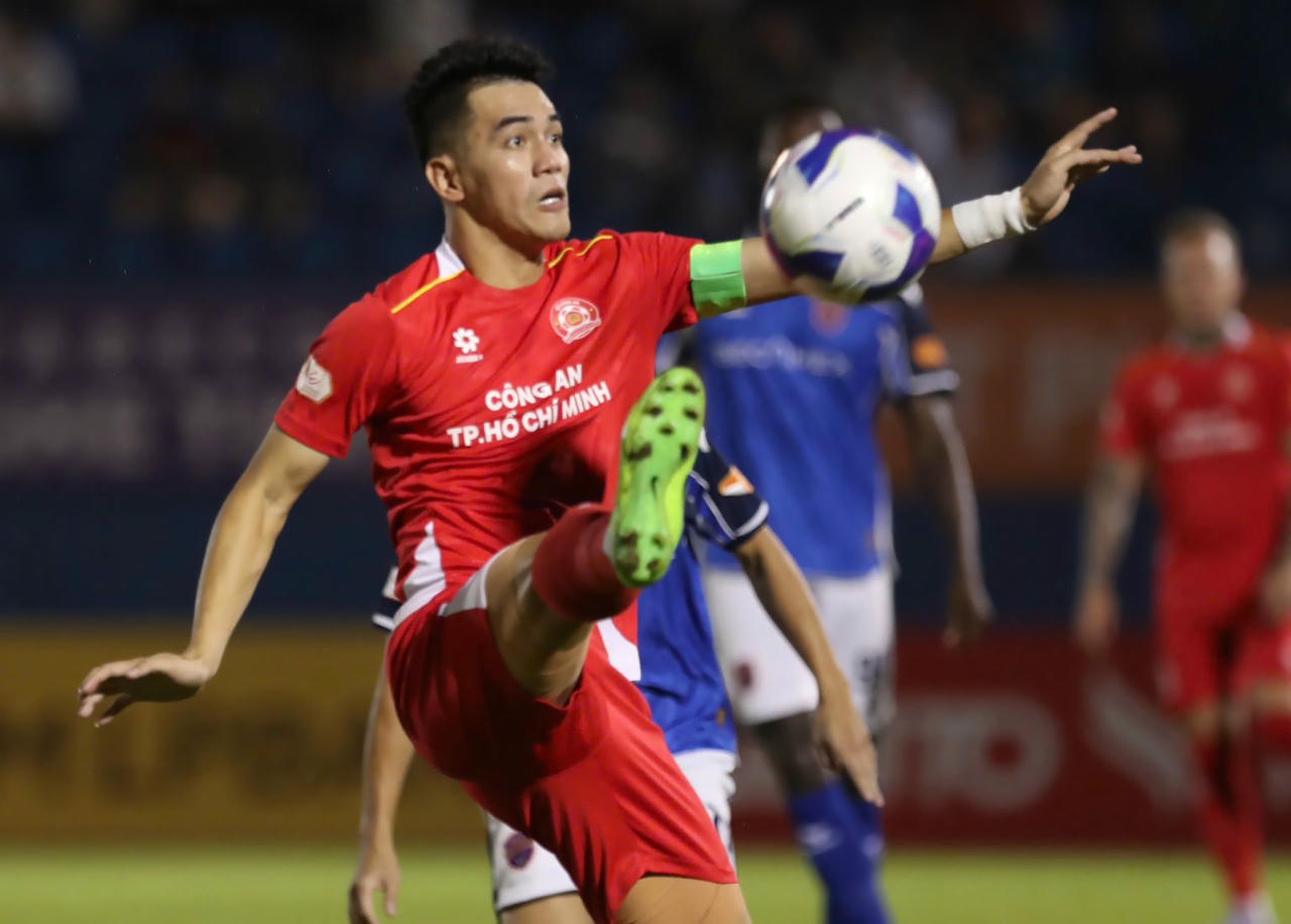 Công an TPHCM thắng tiến mạnh mẽ