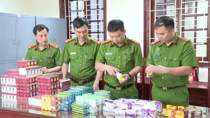 “PGS.TS Trần Đình Toán cảnh báo: Sức khỏe người tiêu dùng bị đe dọa bởi ‘ma trận’ hàng giả”