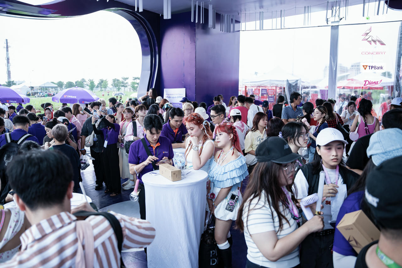 Booth TPBank trở thành điểm “check-in” hot nhất concert