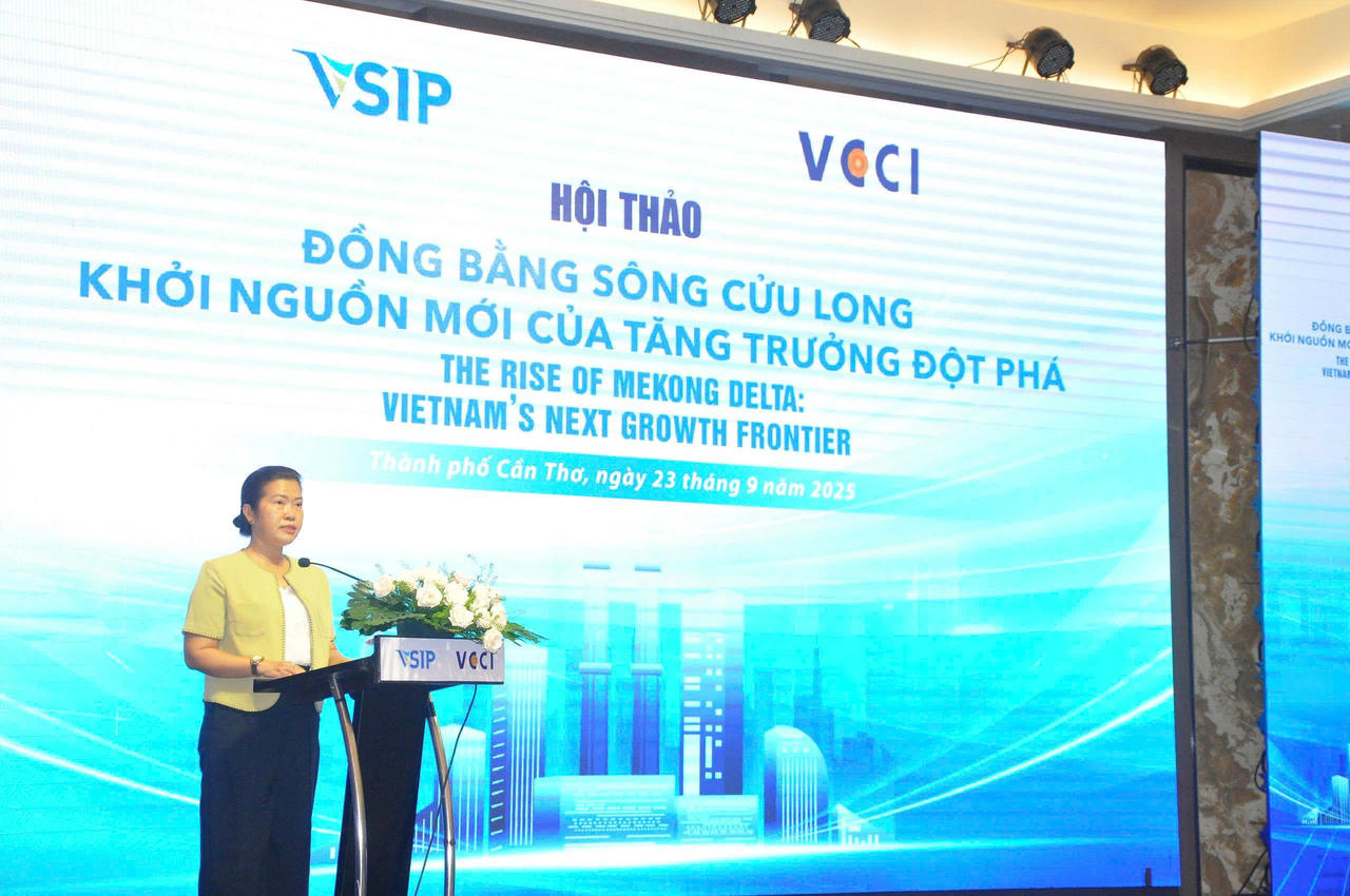 Bà Nguyễn Thị Ngọc Điệp, Phó Chủ tịch UBND TP Cần Thơ phát biểu tại Hội thảo.