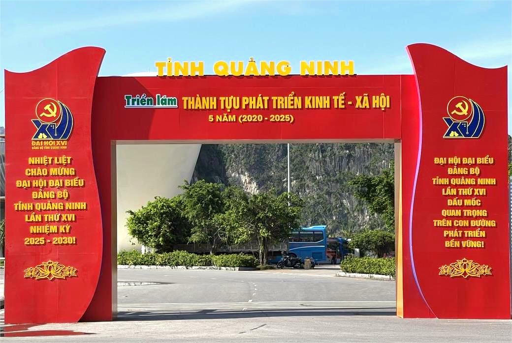 Trưng bày, giới thiệu sách, báo, tài liệu; Triển lãm ảnh tư liệu và tranh cổ động chào mừng Đại hội đại biểu Đảng bộ tỉnh Quảng Ninh lần thứ XVI, nhiệm kỳ 2025 - 2030.