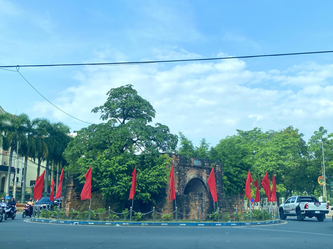 Tuyên Quang: Rực rỡ cờ hoa, sẵn sàng cho bước chuyển mình mạnh mẽ
