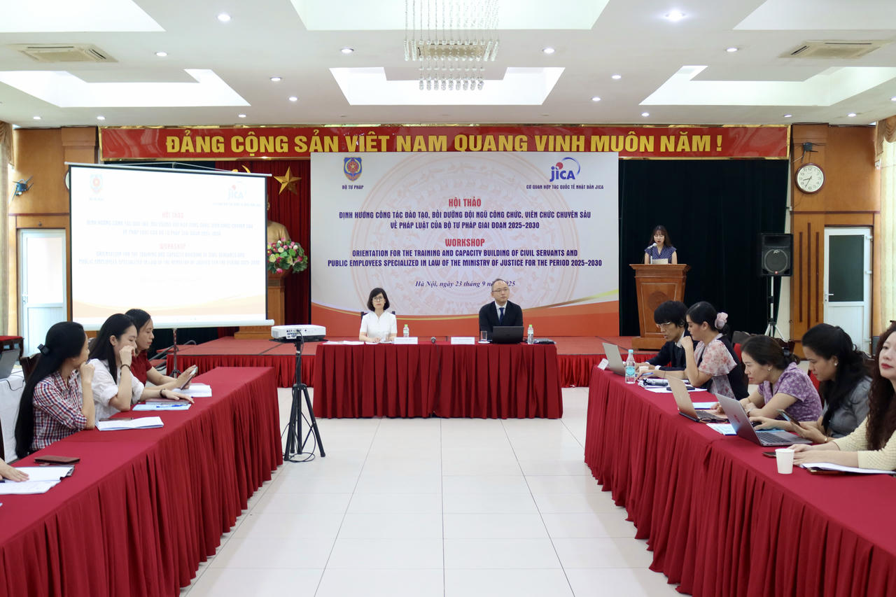 Định hướng phát triển đội ngũ công chức pháp luật chuyên sâu giai đoạn mới