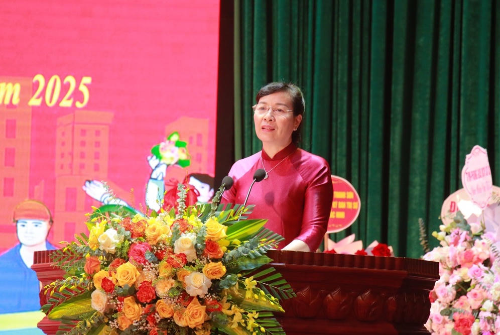 
Chủ tịch Ủy ban MTTQ tỉnh Bắc Ninh Nguyễn Thị Hà phát biểu tại Đại hội.