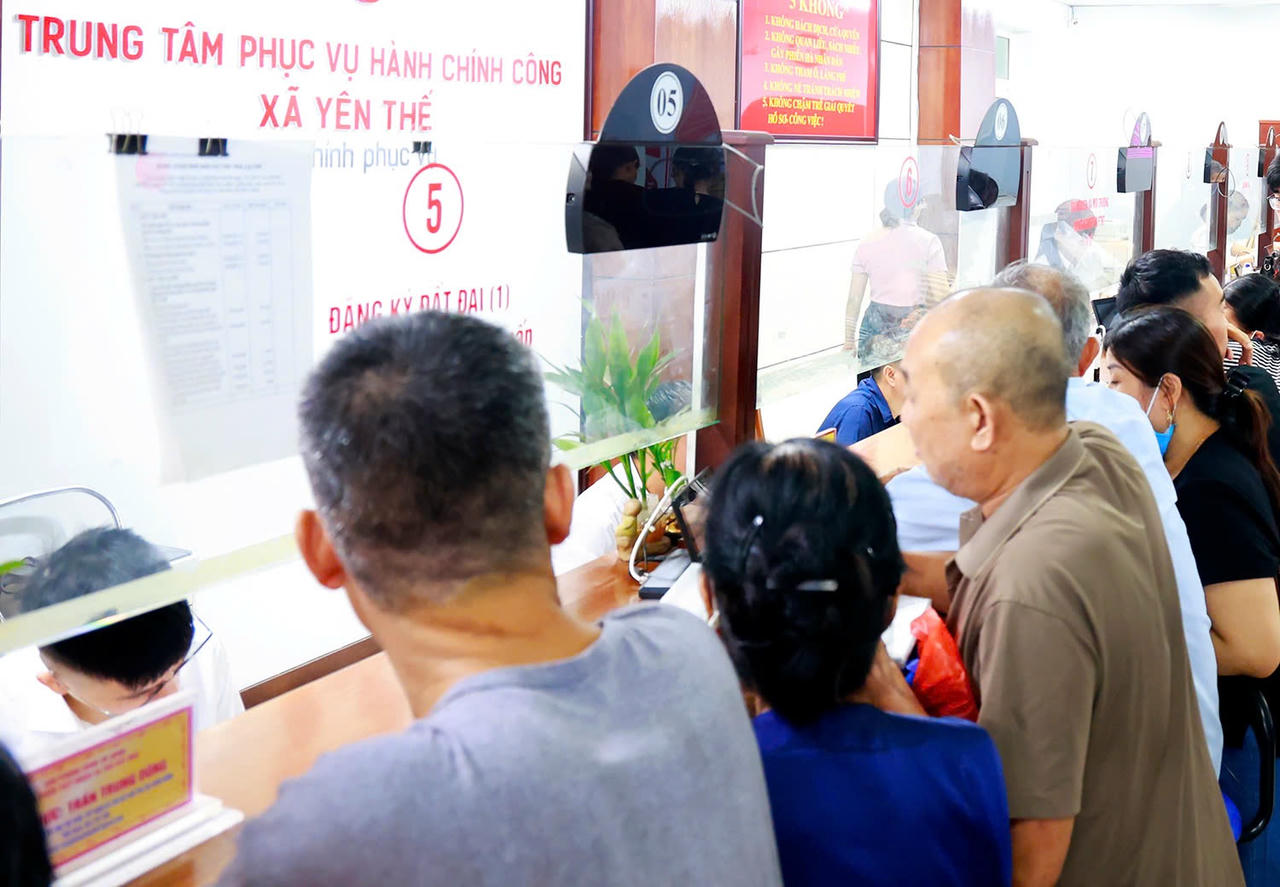 Mỗi cán bộ đổi mới phong cách làm việc theo hướng khoa học, hiệu quả, giải quyết công việc đến cùng với tinh thần “3 dám”: dám nói, dám làm, dám chịu trách nhiệm vì lợi ích chung.