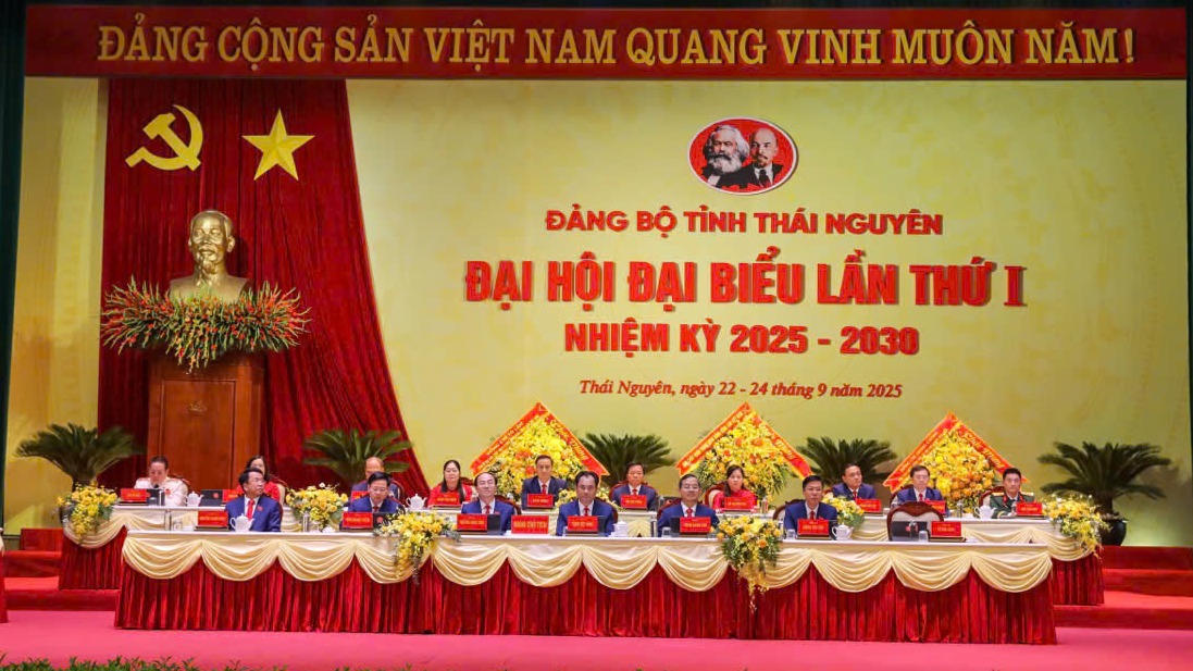 Khai mạc Đại hội đại biểu Đảng bộ tỉnh Thái Nguyên lần thứ I