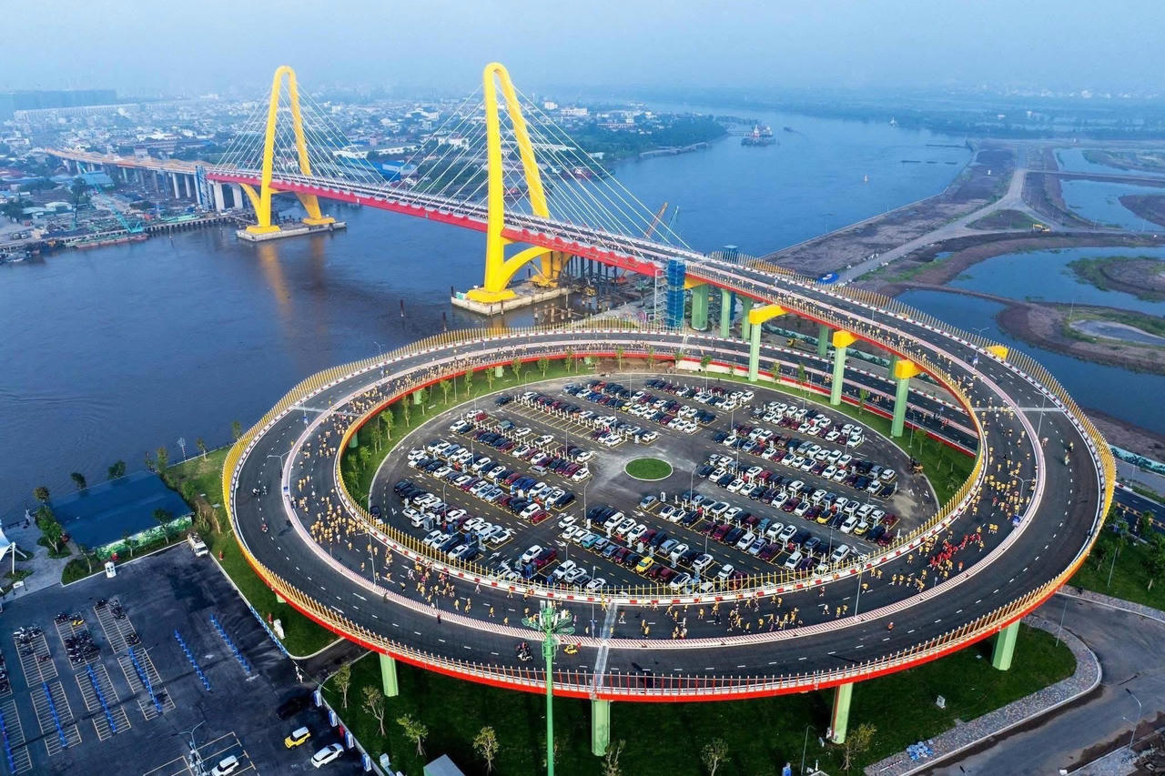 Hải Phòng khẳng định vị thế cực tăng trưởng năng động - Kỳ 1: Kỷ lục tăng trưởng GRDP hai con số trong 10 năm liên tiếp