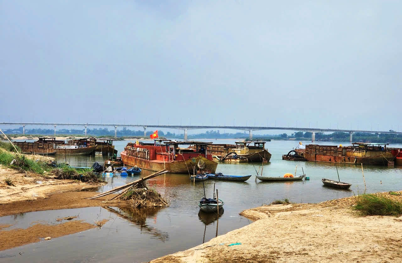 Công ty TNHH Xây dựng và Mua bán thiết bị Hùng Hậu phải nộp hơn 331 triệu đồng do áp sai giá tính thuế; không lắp đặt trạm cân, camera giám sát theo quy định. (Ảnh minh họa).