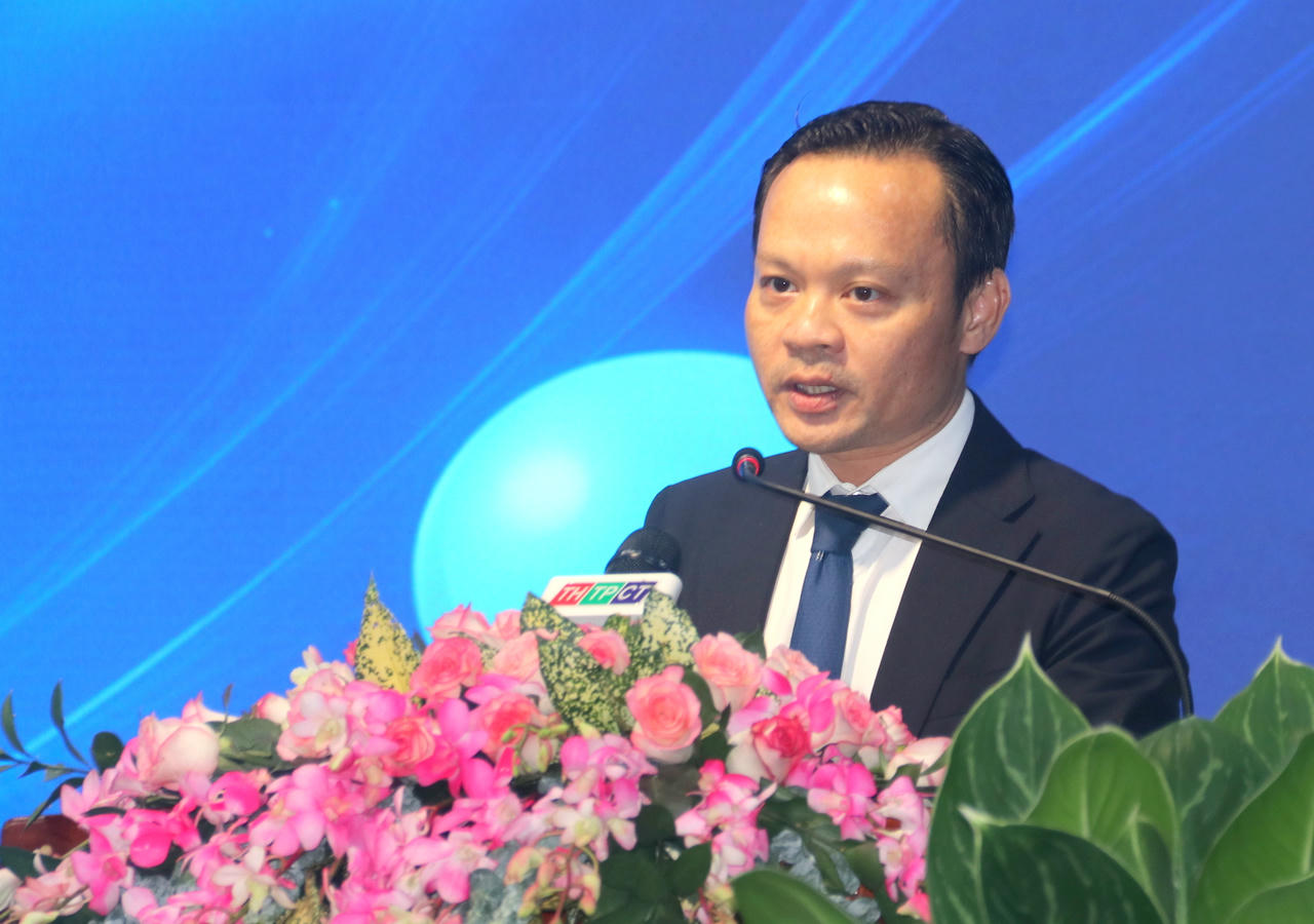   PGS.TS.BS Hoàng Quốc Cường – Giám đốc Sở Y tế TP Cần Thơ thông tin về việc thực hiện chuyển đổi số của ngành y tế Cần Thơ  