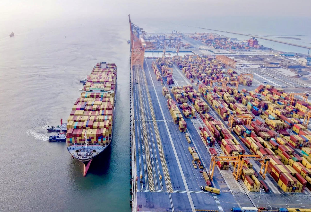 Ngày 23/9, Cảng Hải Phòng đón thành công tàu container MSC KALINA, đây là tàu container lớn nhất cập bến Lạch Huyện (Ảnh: Cảng Hải Phòng).