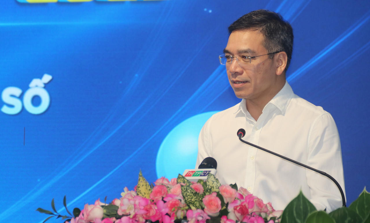   TS.BS Hà Anh Đức - Cục trưởng Cục Quản lý Khám chữa bệnh (Bộ Y tế) cho biết, an toàn người bệnh là mục tiêu đầu tiên và cốt lõi của mọi cơ sở khám chữa bệnh.   