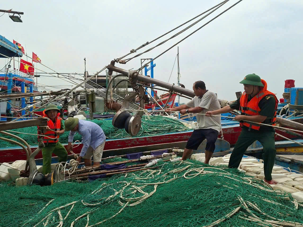 Ninh Bình: Cấm biển từ 12h ngày 24/9, triển khai nhiều phương án chống bão Ragasa
