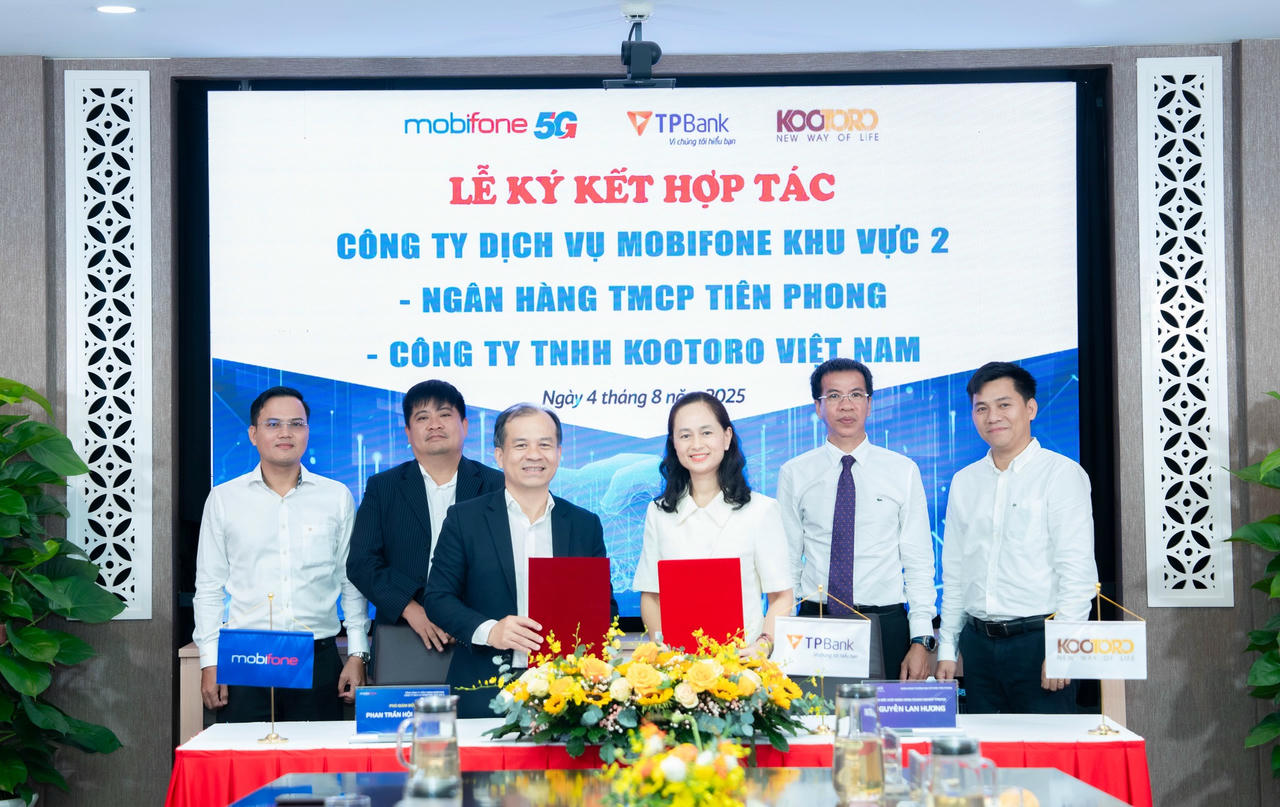   TPBank ký kết hợp tác chiến lược với MobiFone.  