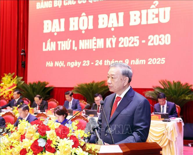 Các cơ quan Đảng phải nêu gương đi đầu trong phòng, chống tham nhũng, tiêu cực, lợi ích nhóm