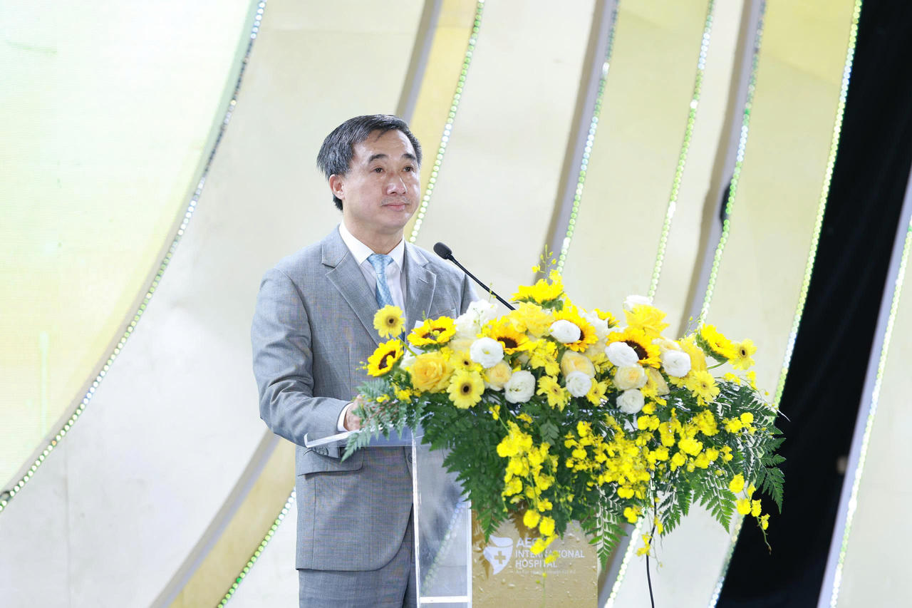 Thứ trưởng Bộ Y tế Trần Văn Thuấn phát biểu chỉ đạo