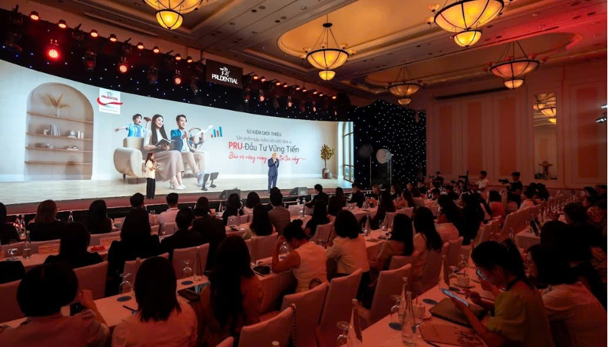 Ông Kevin Kwon, Tổng Giám đốc Prudential Việt Nam phát biểu tại sự kiện ra mắt Sản phẩm bảo hiểm liên kết đơn vị “Pru- Đầu Tư Vững Tiến”