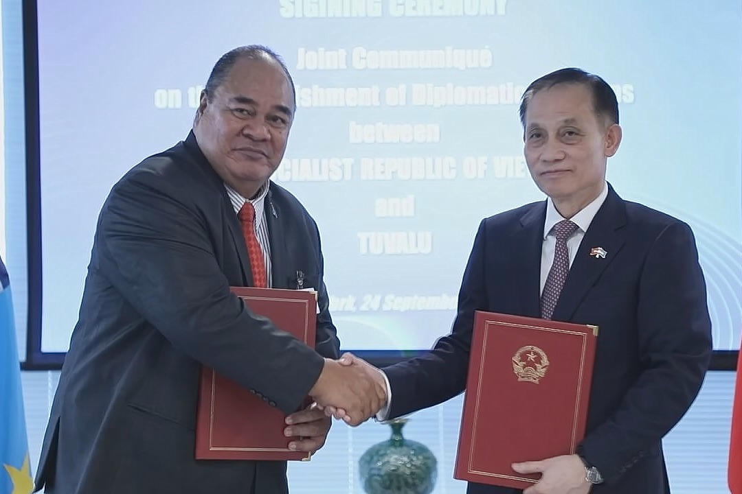 Việt Nam và Tuvalu thiết lập lập quan hệ ngoại giao 