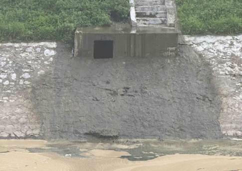 Bắt giữ nhóm người xả nước từ xe bồn xuống sông Tô Lịch 