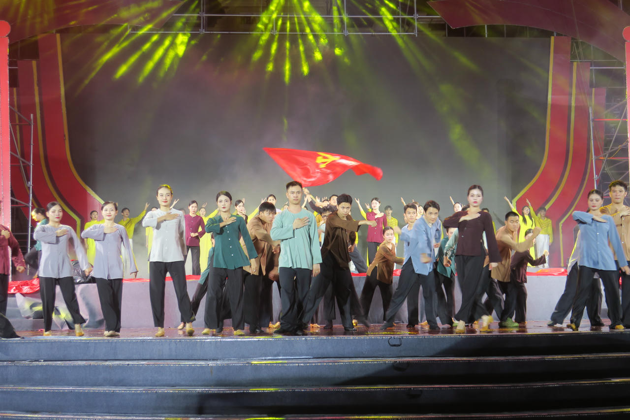 Tối nay (27/9), sẽ diễn ra Chương trình nghệ thuật đặc biệt chào mừng thành công Đại hội Đảng bộ TP Hải Phòng lần thứ I
