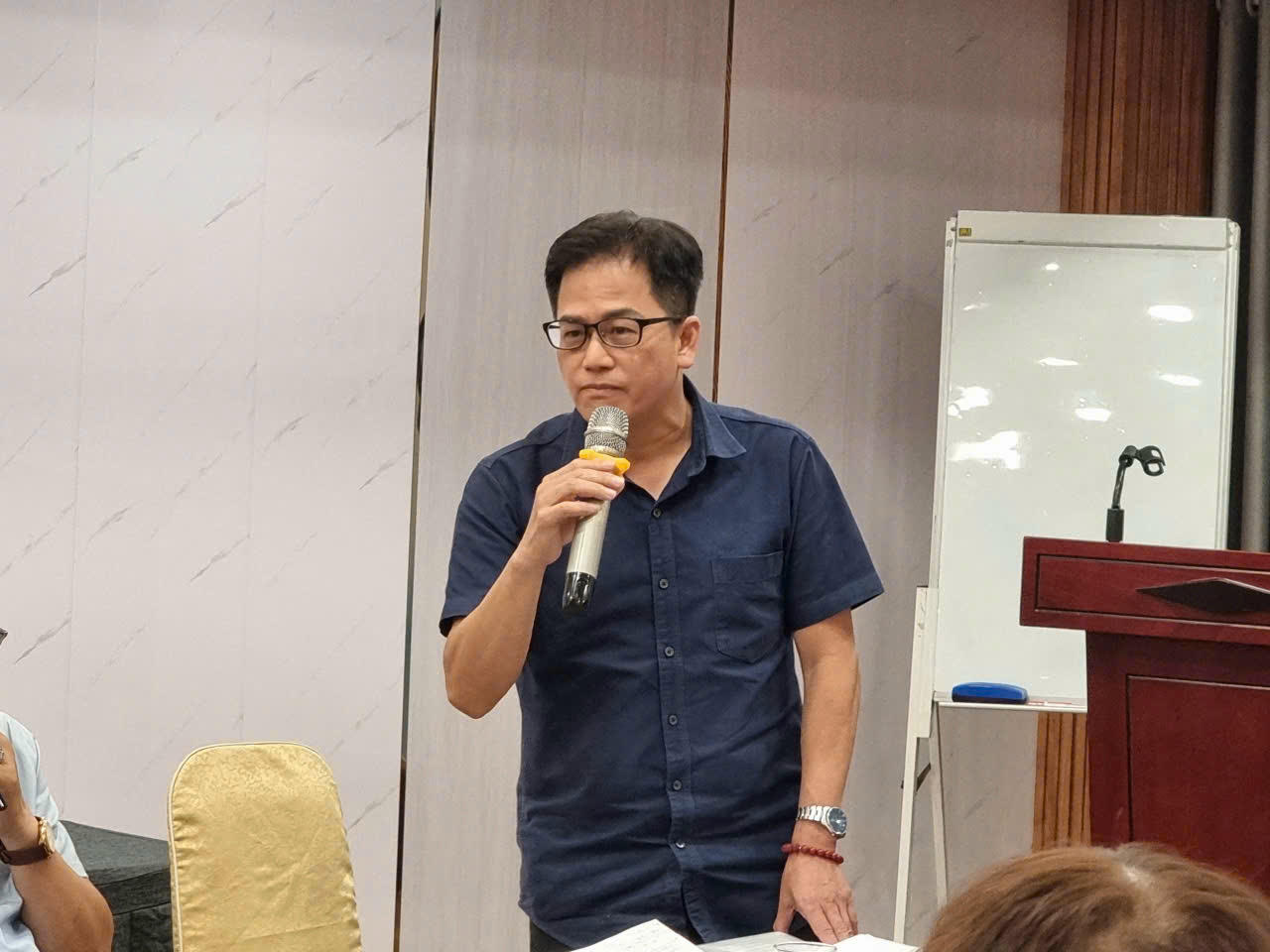 Phạm Hồng Quang - Phó Vụ trưởng Vụ Tham mưu tổng hợp, Văn phòng Trung ương Đảng nhấn mạnh sự cần thiết của luật sư công