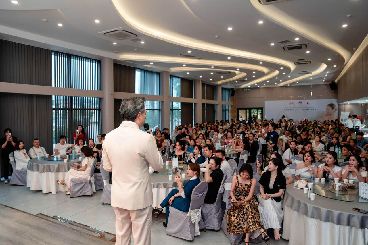 Hội thảo Công nghệ Thủy liệu pháp Grand Sun – Home Spa tại TP Hạ Long thành công rực rỡ 
