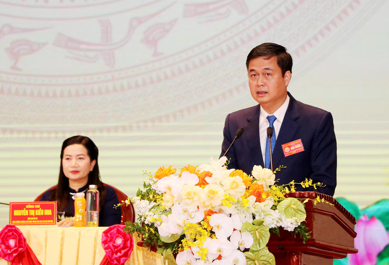  Ông Phạm Huy Giang - Ủy viên Thường trực Hội đồng Thi đua khen thưởng Trung ương, Trưởng Ban Thi đua khen thưởng Trung ương phát biểu tại Đại hội.