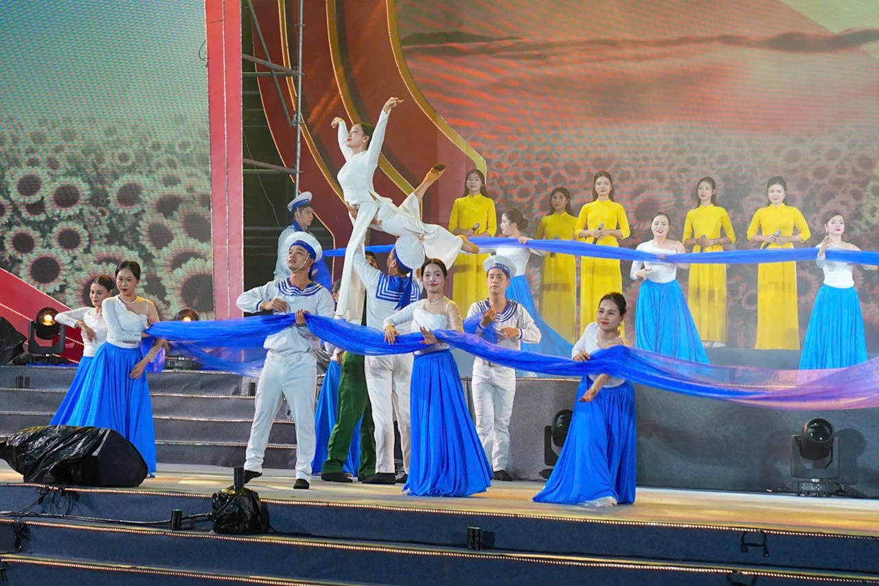 Truyền thống - hiện đại, hùng tráng - khát vọng cùng hội tụ trong Chương trình nghệ thuật chào mừng thành công Đại hội Đảng bộ TP Hải Phòng
