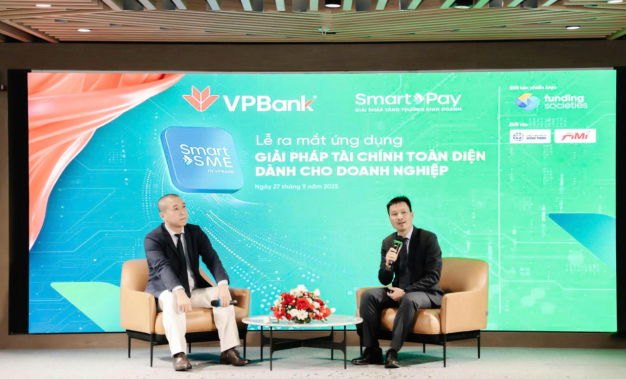 Đại diện VPBank chia sẻ về tầm nhìn chiến lược của SmartSME tại Lễ ra mắt ứng dụng  