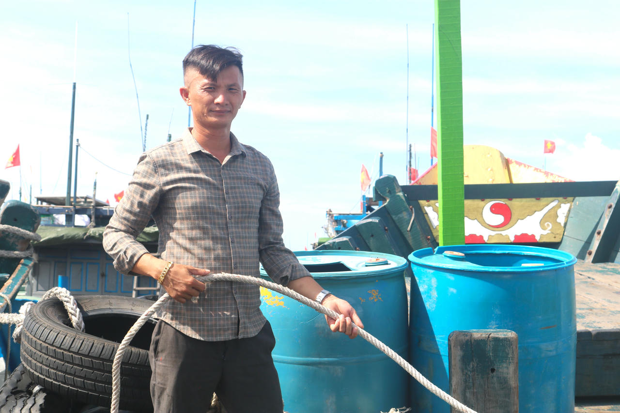 Ngư dân Trần Văn Cường quyết tâm một lòng vươn khơi phát triển
kinh tế và bảo vệ chủ quyền biển, đảo của Tổ quốc