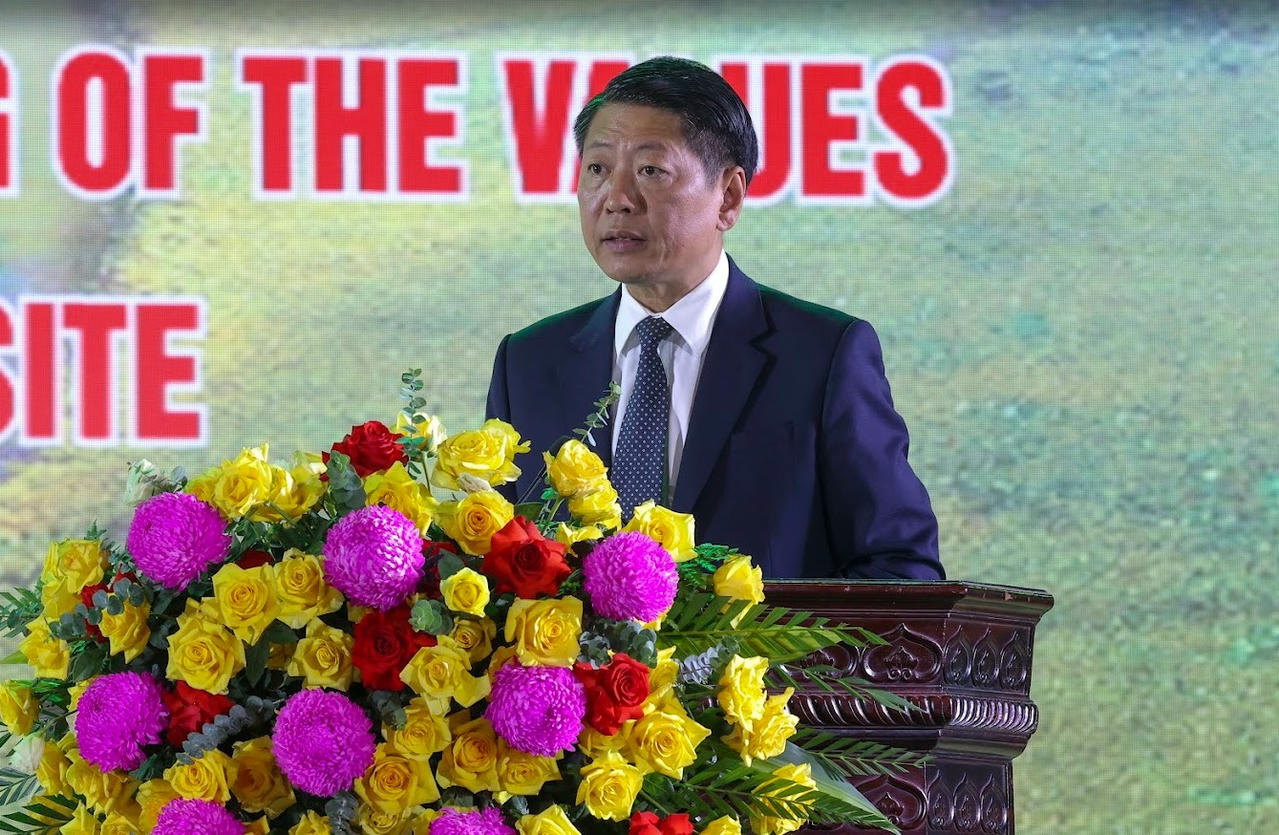 Ông Trần Song Tùng - Phó Chủ tịch Thường trực UBND tỉnh Ninh Bình phát biểu khai mạc hội nghị.