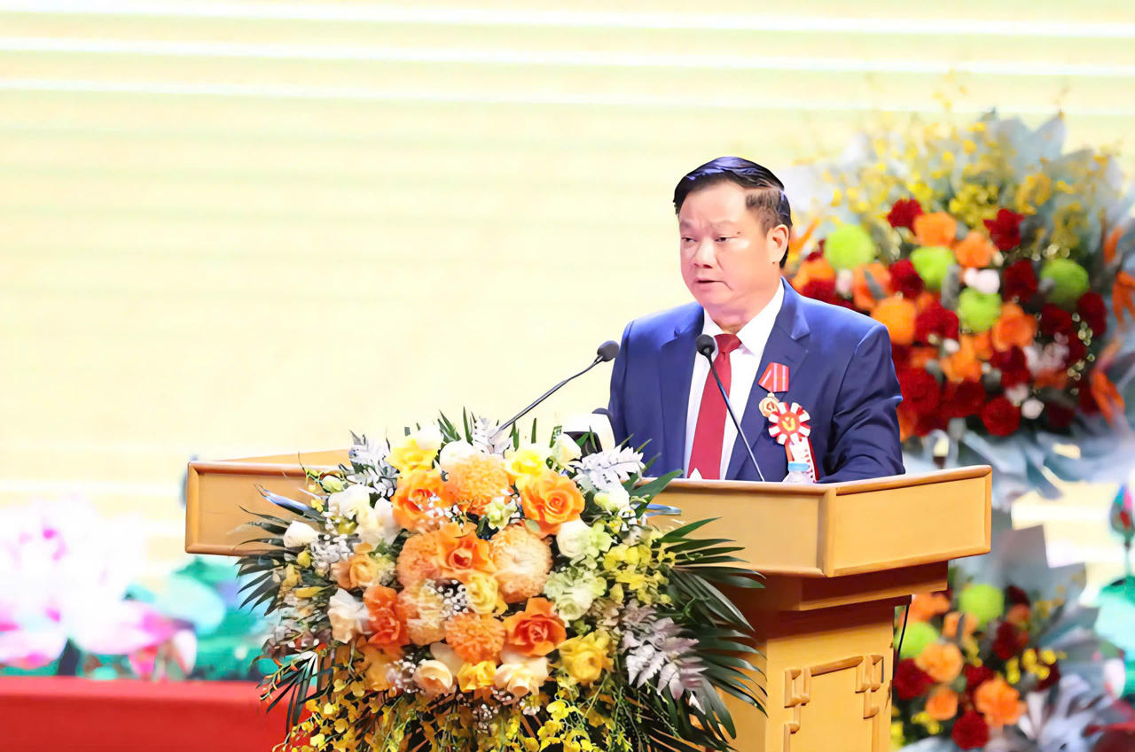 Ông Nguyễn Khắc Thận, Chủ tịch UBND tỉnh, Chủ tịch Hội đồng Thi đua Khen thưởng tỉnh phát động phong trào thi đua yêu nước, giai đoạn 2025 - 2030.