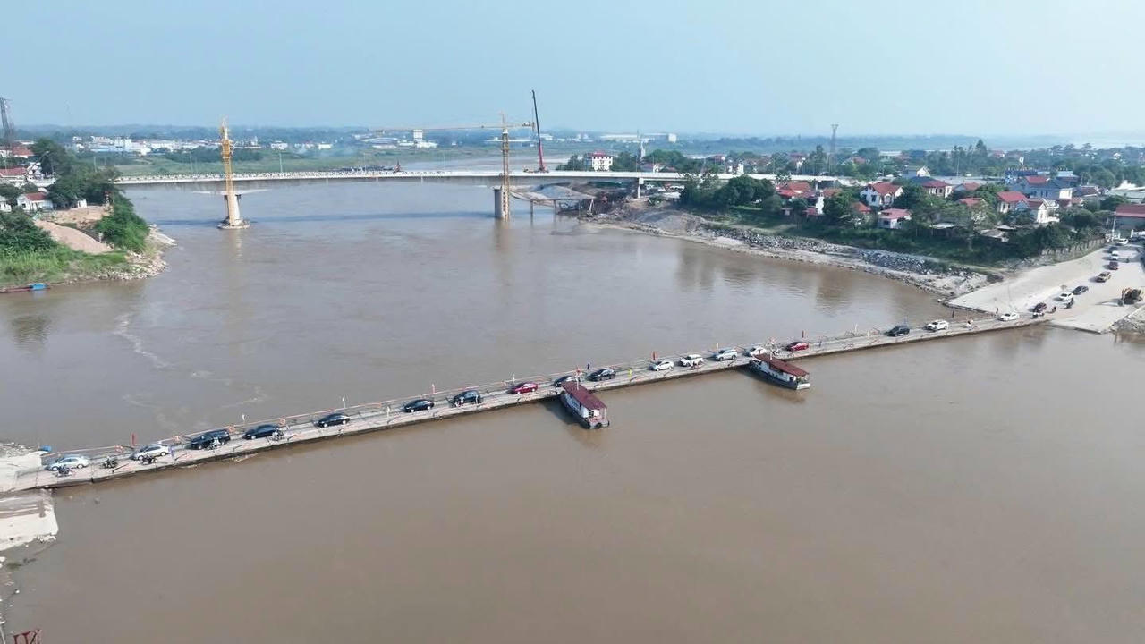 Cầu phao Phong Châu hoàn thành sứ mệnh sau một năm giữ mạch giao thông Quốc lộ 32C
