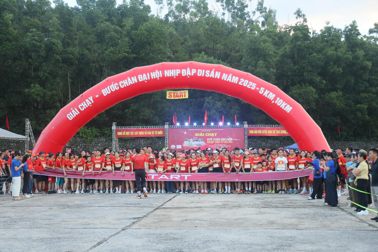 Hơn 1200 vận động viên tham dự giải.