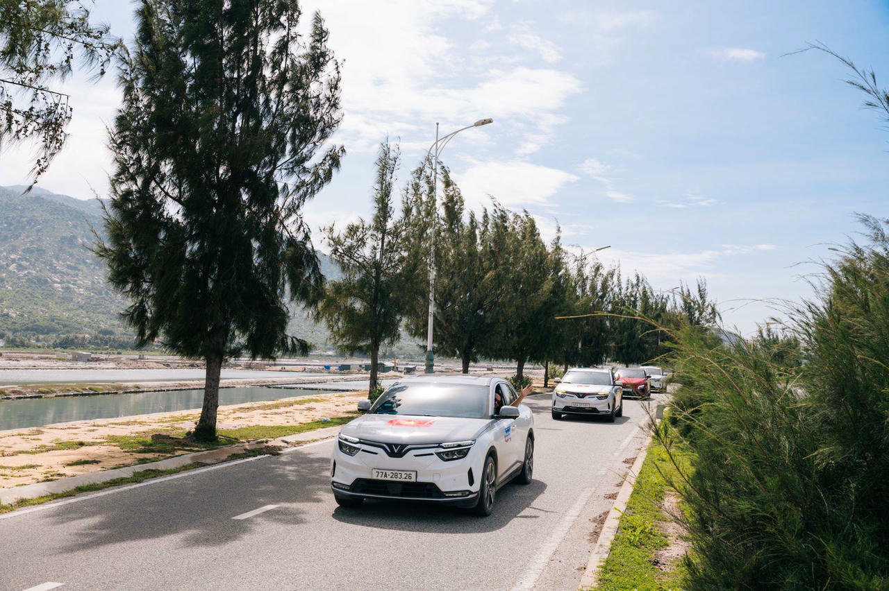 Wonder Trip 2025: Đoàn xe VinFast xuyên Việt tạo nên những khoảnh khắc đẹp như mơ