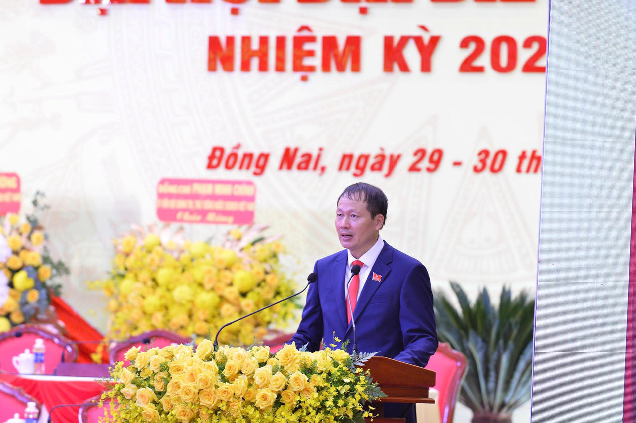 Bí thư Tỉnh ủy, Trưởng đoàn Đại biểu Quốc hội tỉnh Đồng Nai Vũ Hồng Văn phát biểu tại phiên trù bị Đại hội đại biểu Đảng bộ tỉnh Đồng Nai lần thứ I nhiệm kỳ 2025-2030.