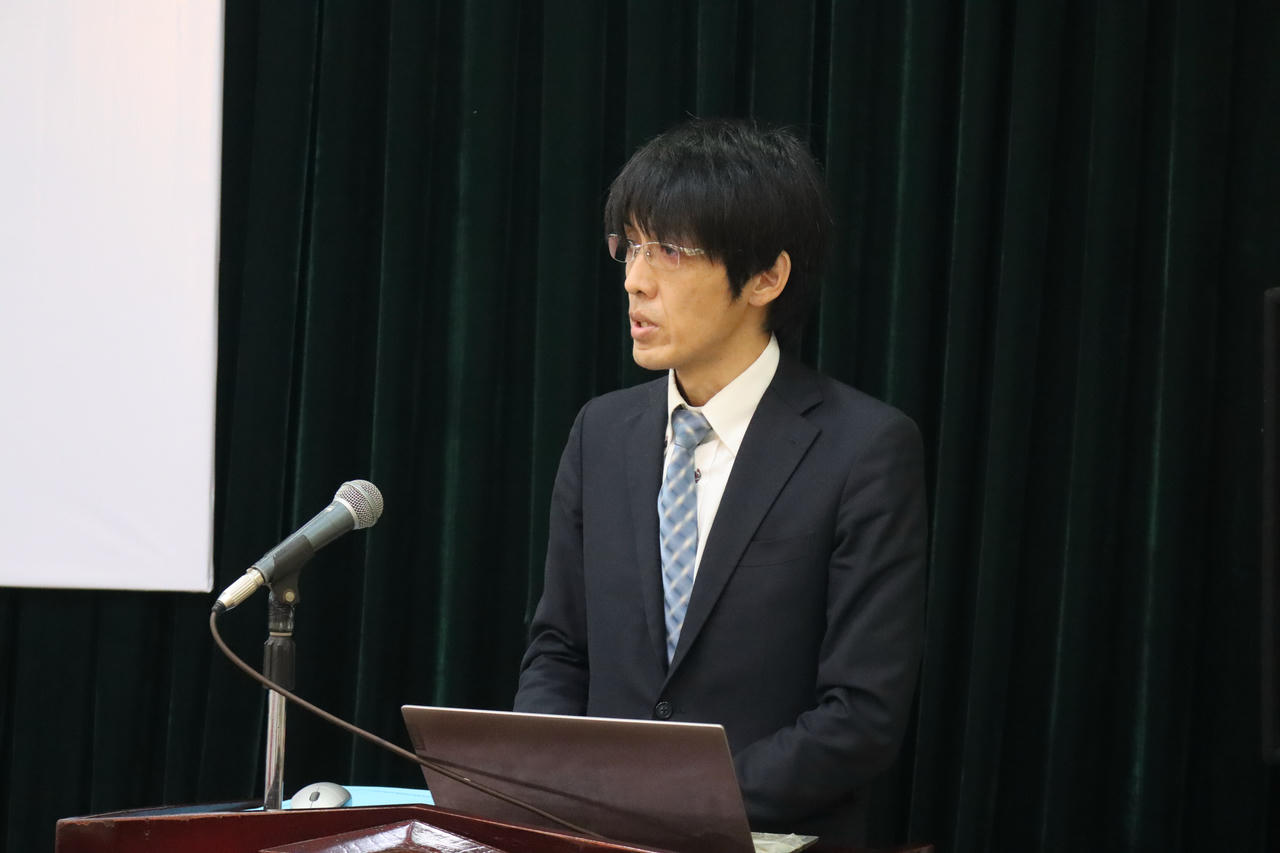 Ông Onishi Hiromichi, chuyên gia dài hạn của Dự án JICA chia sẻ kinh nghiệm tại Hội thảo.